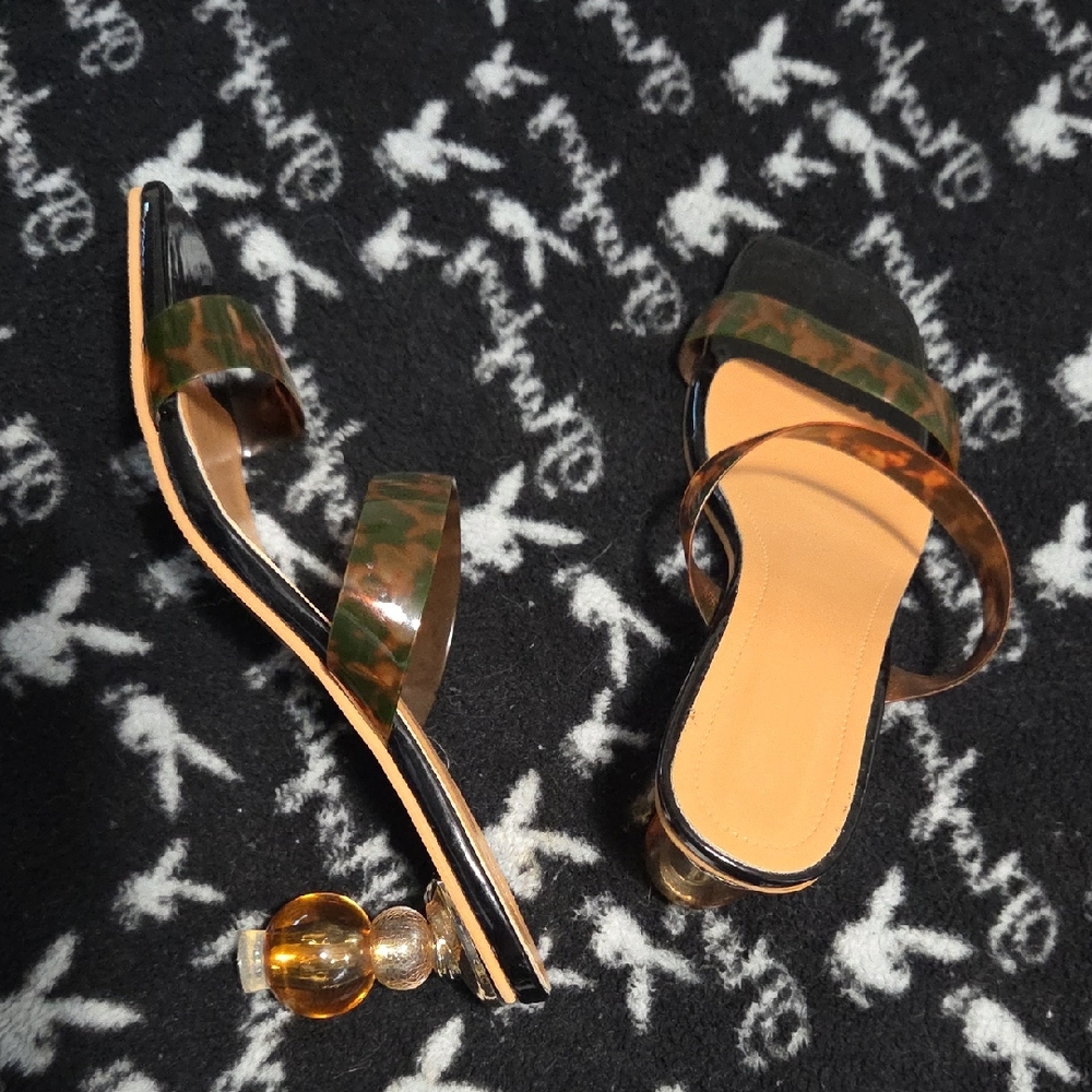 Stylish Camouflage Heeled Sandals